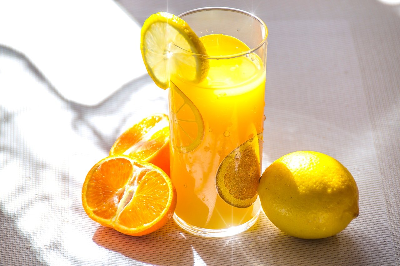 Peut-on perdre la graisse du ventre avec du jus de citron ?